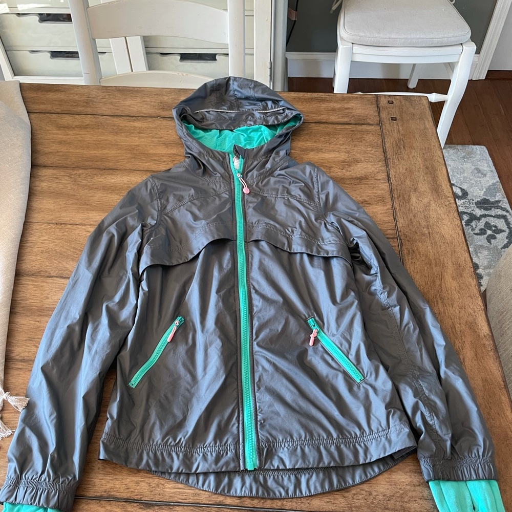Girls Ivivva jacket size 12